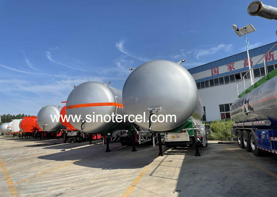 3Axle Tank Bahan Bakar Semi Trailer 30CBM-60CBM Tanker Air Semi Trailer